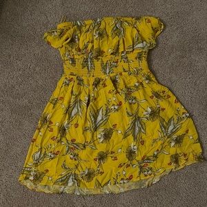 Express Strapless Yellow Floral Dress w Scrunched Waist